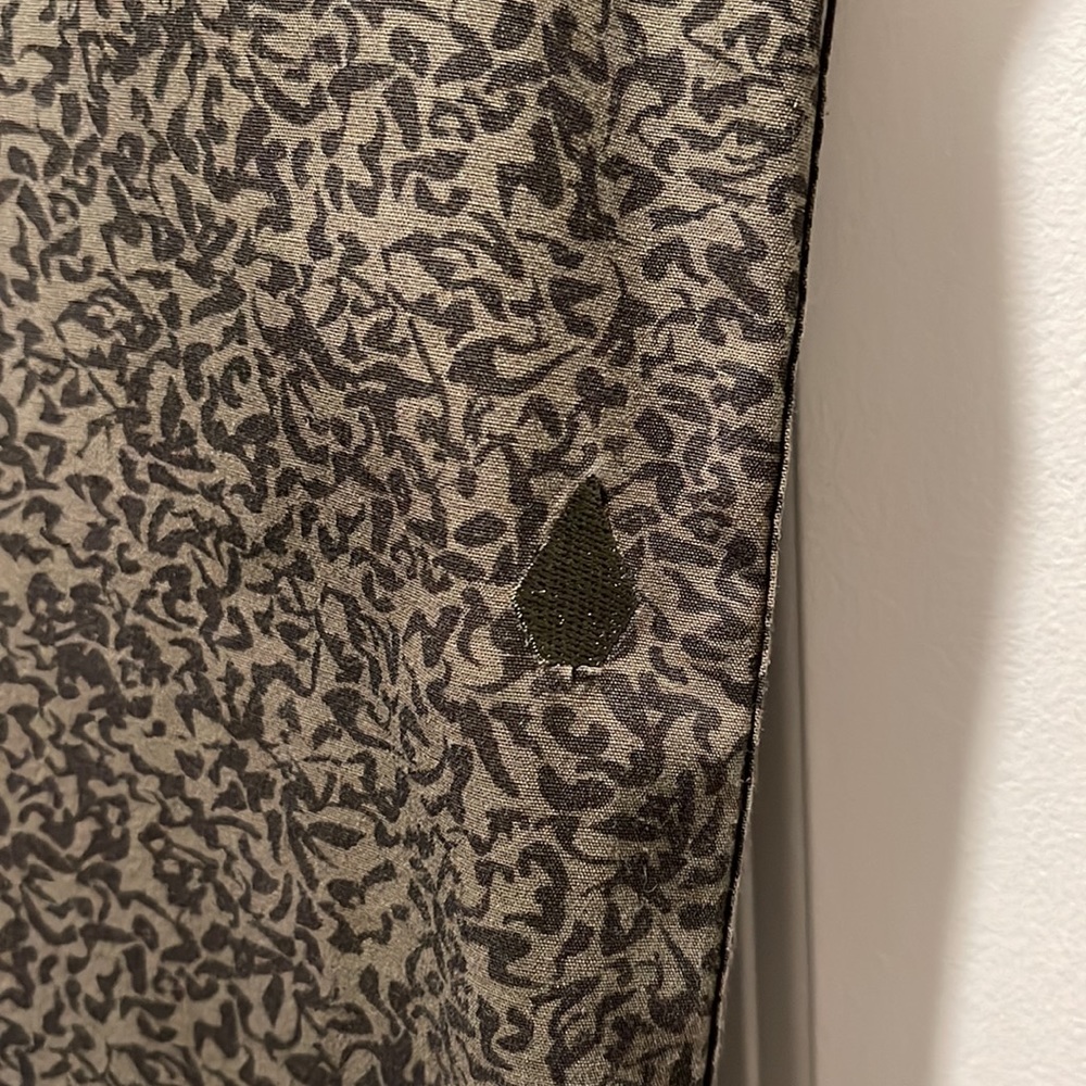 Volcom Collared Shirt - Picture 3 of 3